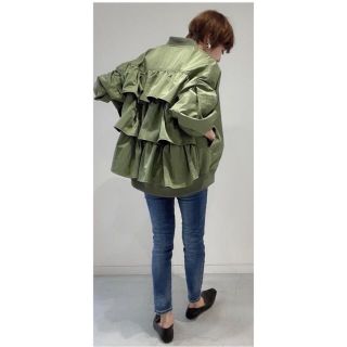 新品❗️イシカワラボ フリルブルゾン