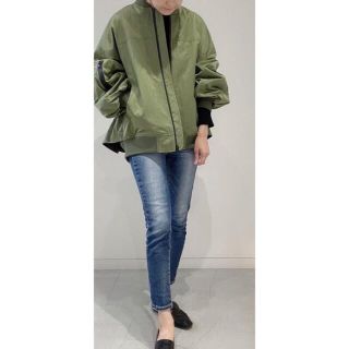 新品❗️イシカワラボ フリルブルゾン