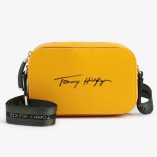 トミーヒルフィガー(TOMMY HILFIGER)のトミーフィルフィガー　ショルダーバッグ(ショルダーバッグ)