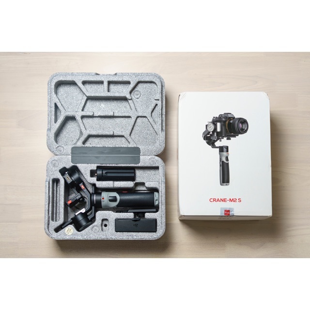 ZHIYUN CRANE M2 S ジンバル スタビライザー 電動3軸 お歳暮 www.gold