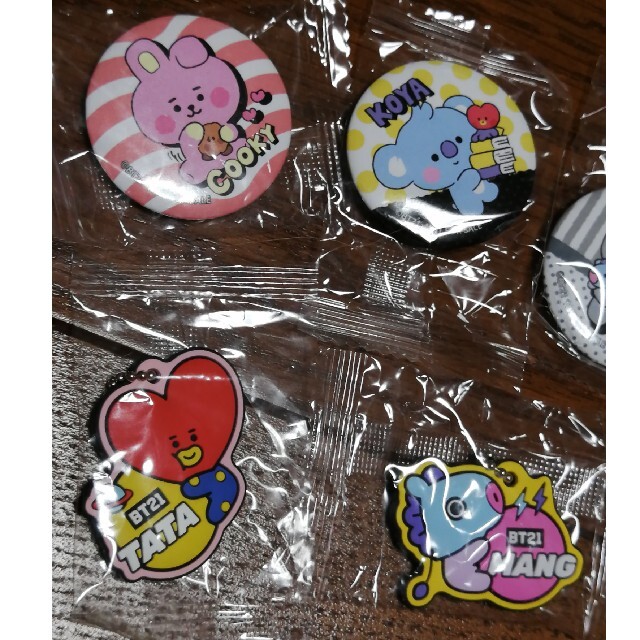 BT21×くら寿司5個セット エンタメ/ホビーのタレントグッズ(アイドルグッズ)の商品写真