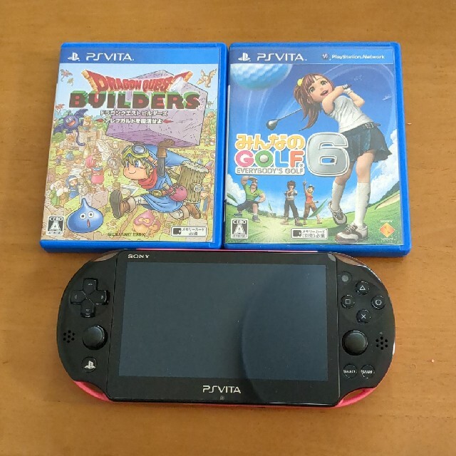 PlayStation Vita(プレイステーションヴィータ)のPlayStationVITA PHC2000 PSvita ソフト2本付き エンタメ/ホビーのゲームソフト/ゲーム機本体(携帯用ゲーム機本体)の商品写真