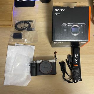 ソニー(SONY)のSONY α7C 本体（ILCE-7C/SC）　シャッター回数2,900回　美品(ミラーレス一眼)