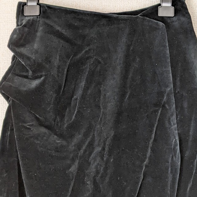 JaneMarple(ジェーンマープル)のJaneMarple Dans Le Salon ベロア アシンメトリースカート レディースのスカート(ひざ丈スカート)の商品写真