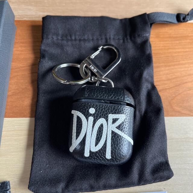 dior airpodsケース