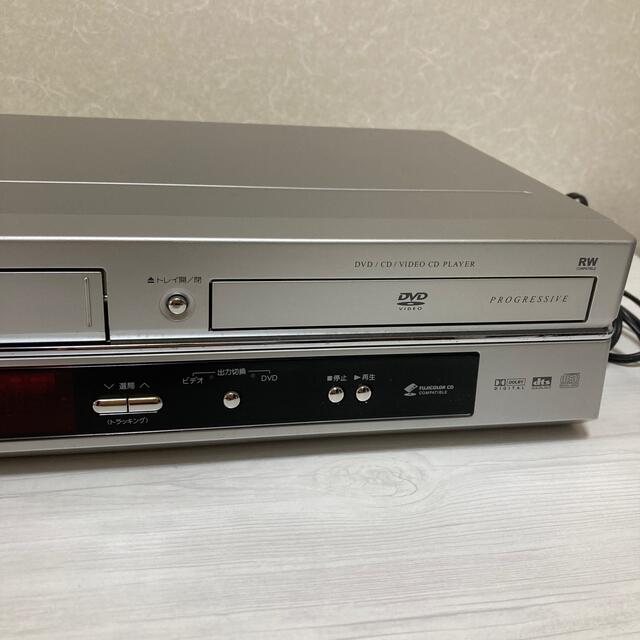 SHARP(シャープ)のSHARP DV-NC700 ビデオ VHS 一体型 DVDプレーヤー  中古品 スマホ/家電/カメラのテレビ/映像機器(DVDプレーヤー)の商品写真