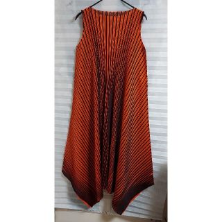 プリーツプリーズイッセイミヤケ(PLEATS PLEASE ISSEY MIYAKE)の🆕ISSEY MIYAKE pleats please ﾌﾚｱｰﾛﾝｸﾞOP(ロングワンピース/マキシワンピース)