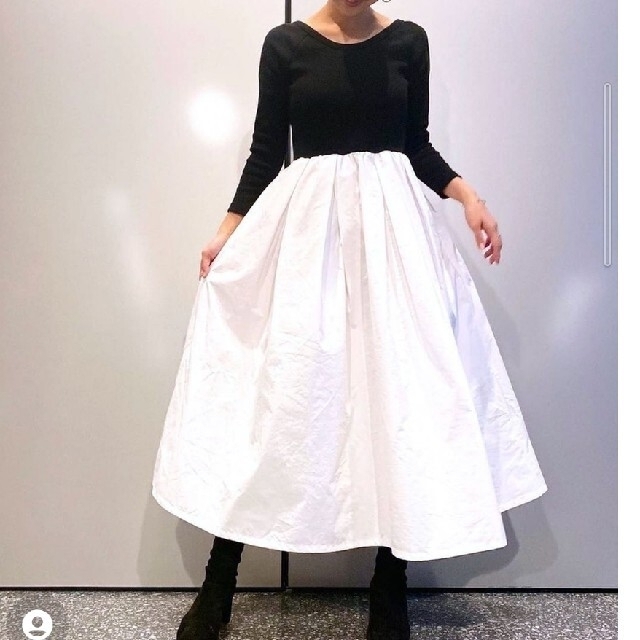 ST.ROONEY ☆長袖リブ切替フレアワンピース☆新品タグ付き 上品な