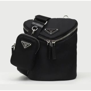 プラダ ショルダーバッグ(メンズ)の通販 700点以上 | PRADAのメンズを ...