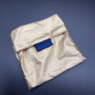 即決 BAGGU エコバッグ 収納袋のみ ゴールド(エコバッグ)