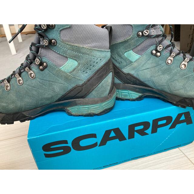 SCARPA(スカルパ)のSCARPA 登山靴　レディース25.5cm スポーツ/アウトドアのアウトドア(登山用品)の商品写真