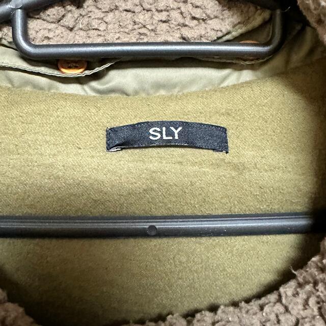 SLY(スライ)のSLY ダウンベスト　レディース　Sサイズ レディースのジャケット/アウター(ダウンベスト)の商品写真