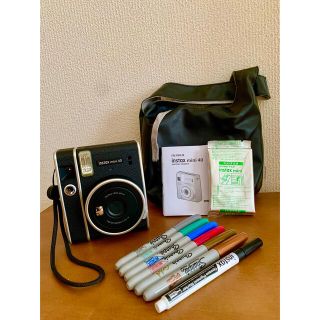 フジフイルム(富士フイルム)の値下！チェキ INSTAX MINI 40 フィルム10枚未使用、ペン、バック付(フィルムカメラ)