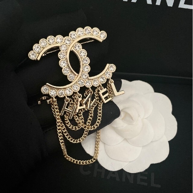 通販オンライン CHANEL ブローチ - www.tauntonscrapmetal.com