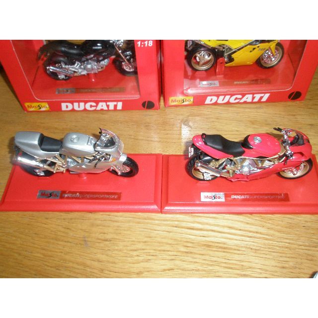 Ducati(ドゥカティ)のドゥカティ・コレクション　1/18スケール　マイスト製　DUCATI　5台組 エンタメ/ホビーのおもちゃ/ぬいぐるみ(ミニカー)の商品写真