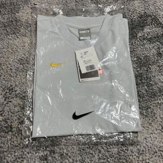 ナイキ(NIKE)のナイキ　ドライフィットシャツ　XS グレー(Tシャツ/カットソー(半袖/袖なし))