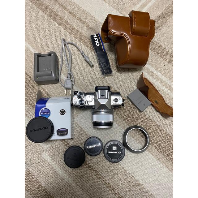 OLYMPUS - OLYMPUS OM-D E-M10 Mark II 単焦点レンズセットの OLYMPUS - OLYMPUS OM-D E-M10 Mark II 単焦点レンズセットの