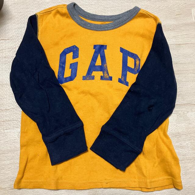 GAP(ギャップ)のGAP トップス キッズ/ベビー/マタニティのキッズ服男の子用(90cm~)(Tシャツ/カットソー)の商品写真