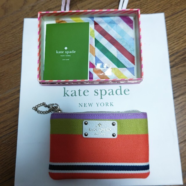 kate spade new york(ケイトスペードニューヨーク)のケイトスペード　キーケース レディースのファッション小物(キーケース)の商品写真