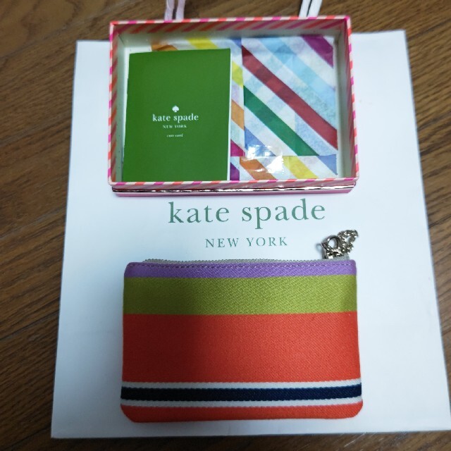 kate spade new york(ケイトスペードニューヨーク)のケイトスペード　キーケース レディースのファッション小物(キーケース)の商品写真