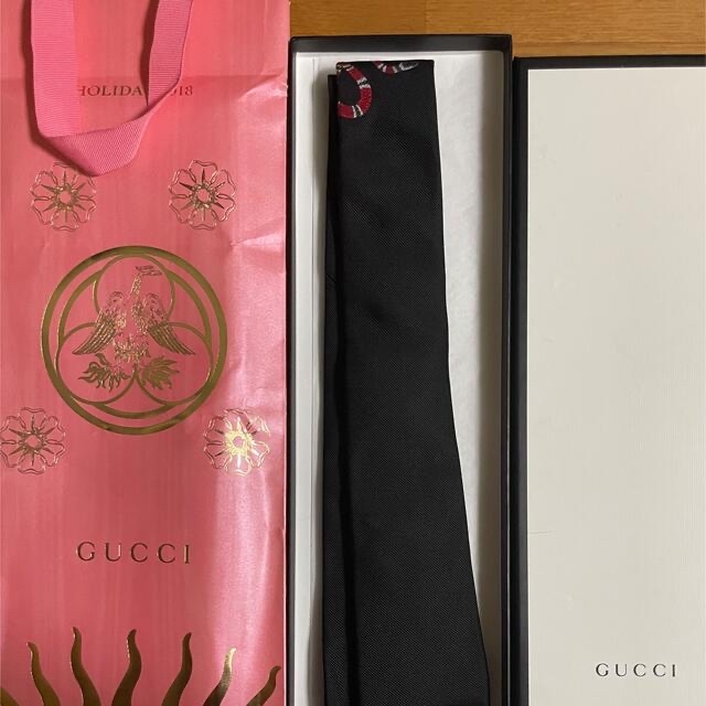 GUCCI ネクタイ　蛇　キングスネーク　ヘビ　ネクタイ