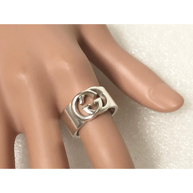 Gucci(グッチ)のグッチ　GG ロゴ　シルバーリング　指輪　925 silver メンズのアクセサリー(リング(指輪))の商品写真