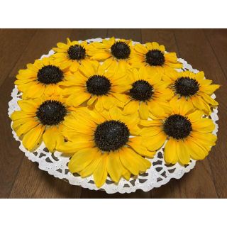 100円お値引き‼️銀の紫陽花が作った秋咲きひまわりのドライフラワー10冠です(ドライフラワー)