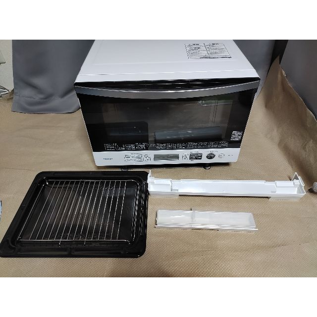 東芝 - 東芝 過熱水蒸気 オーブンレンジ 石窯ドーム 26L ER-SD80(W) の
