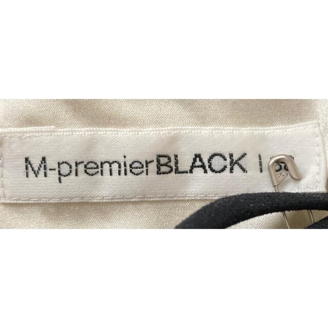 M-premier(エムプルミエ)の○m-premier エムプルミエ ブラウス ブラック タグ付 レディースのトップス(シャツ/ブラウス(半袖/袖なし))の商品写真