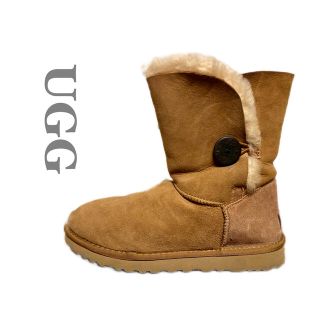 アグ(UGG)のUGG ムートンブーツ ベイリーボタン(ブーツ)