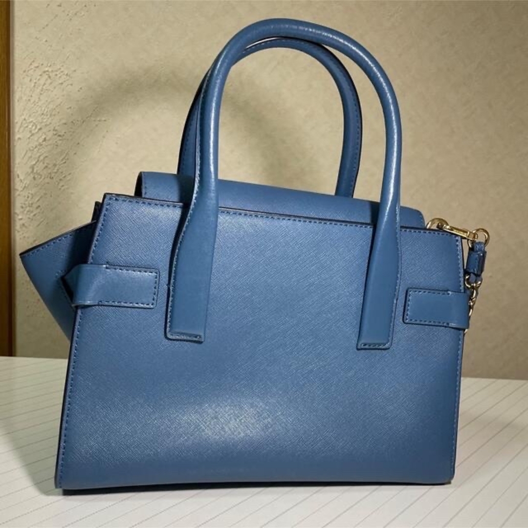 Michael Kors(マイケルコース)の【MICHEAL KORS】CARMEフラップ サッチェル スモール レディースのバッグ(ハンドバッグ)の商品写真