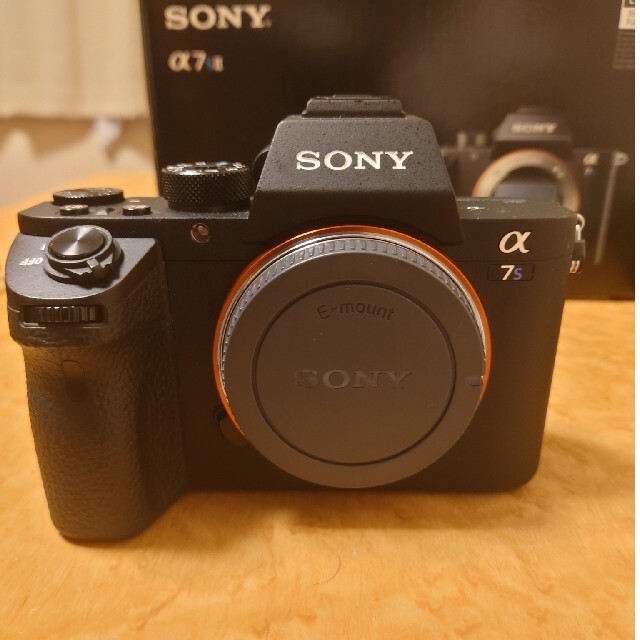 SONY(ソニー)の美品　α7ｓⅡ　2900ショット スマホ/家電/カメラのカメラ(ミラーレス一眼)の商品写真