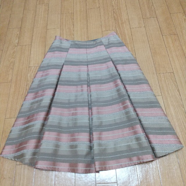 ピンク系のスカート レディースのスカート(ひざ丈スカート)の商品写真