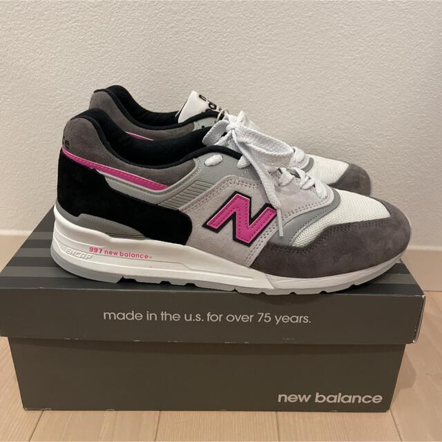 New Balance(ニューバランス)の新品未使用！ニューバランススニーカー　M997 メンズの靴/シューズ(スニーカー)の商品写真