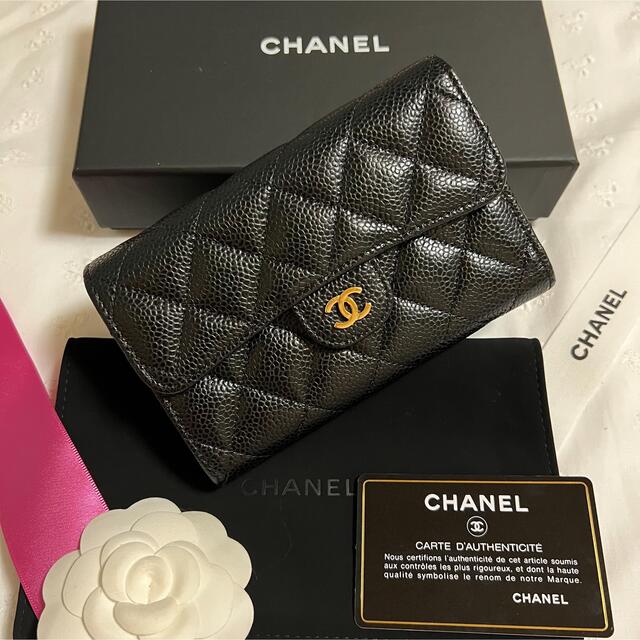 美品☆31番台♡CHANEL カメリア  キャビアスキン　三つ折りコンパクト