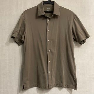 ユニクロ(UNIQLO)のユニクロ　半袖シャツ　(M)(シャツ)