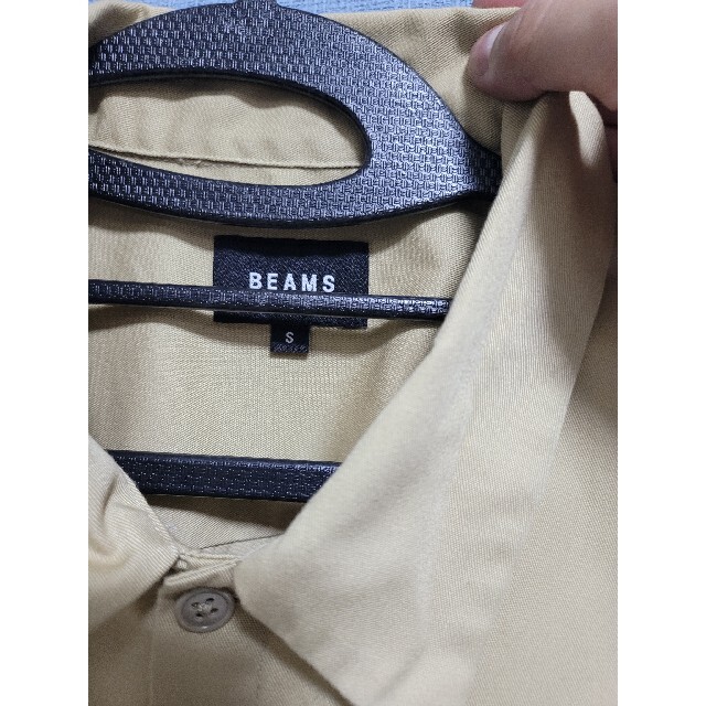 BEAMS　ワッペンシャツ