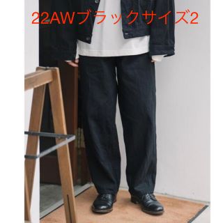 コモリ(COMOLI)のコモリ　22AW ベルテッドデニム　サイズ2 ブラック(デニム/ジーンズ)