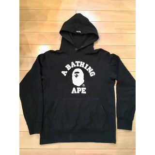 アベイシングエイプ(A BATHING APE)のbape アベイシングエイプ　カレッジロゴパーカープルオーバー　スナップボタン(パーカー)