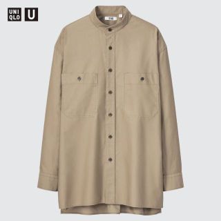 ユニクロ(UNIQLO)のユニクロ　オーバーサイズスタンドカラーシャツ（長袖）S　カーキ　KHAKI(シャツ)