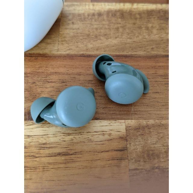 Google Pixel Buds A-Series ダークオリーブ スマホ/家電/カメラのオーディオ機器(ヘッドフォン/イヤフォン)の商品写真