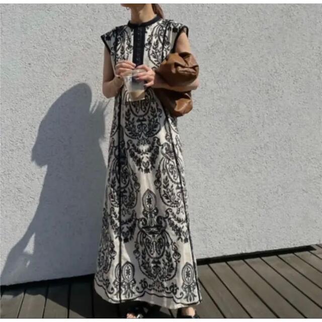 Ameri Vintage DAMASK EMBROIDERY DRESS