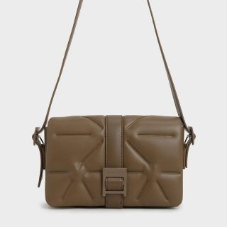 チャールズアンドキース(Charles and Keith)のチャールズアンドキース　キルテッドショルダーバッグ　カーキ(ショルダーバッグ)