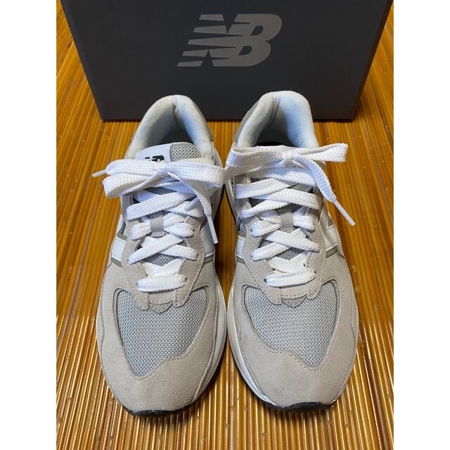 New Balance(ニューバランス)の美品 ニューバランス New Balance M5740CA 24.5cm D メンズの靴/シューズ(スニーカー)の商品写真