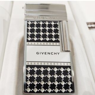 ジバンシィ(GIVENCHY)のtop様専用ページ　 GIVENCHY　ジバンシー　ライター　巾着袋フリント付き(その他)