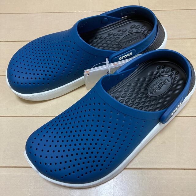 新品 23㎝ クロックス ライトライド クロッグ ピンク fkip.unmul.ac.id
