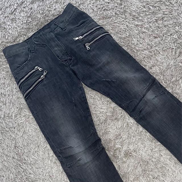 BALMAIN(バルマン)の新品 BALMAIN バルマン デニム REFERENCE T529B406 メンズのパンツ(デニム/ジーンズ)の商品写真