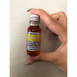 【ぴよぴよ様専用】フレグランスオイル　アロマオイル　バニラ　15ml(アロマオイル)