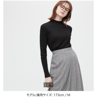 ユニクロ(UNIQLO)のUNIQLO リブハイネックT ライトグレー(Tシャツ(半袖/袖なし))