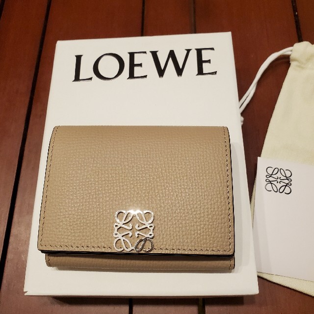 LOEWE 財布 三つ折り ミニ財布 アナグラム トリフォルド 6cc